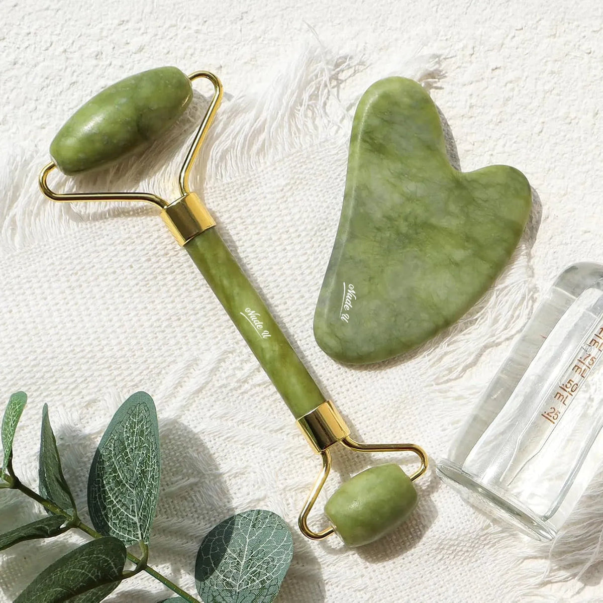 Jade roller+ free guasha (diwali offer)